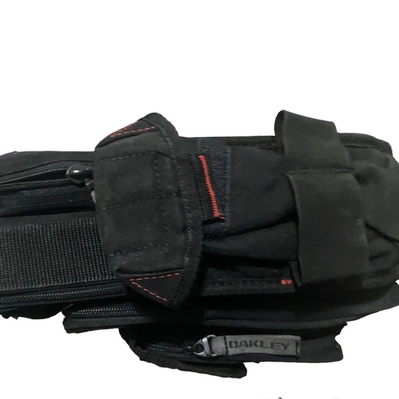 Oakley Tactical Field Gear Bag - w/Back Pack Strap! - Picture 4 of 7